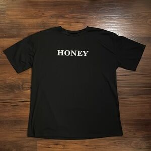 Women’s Tee